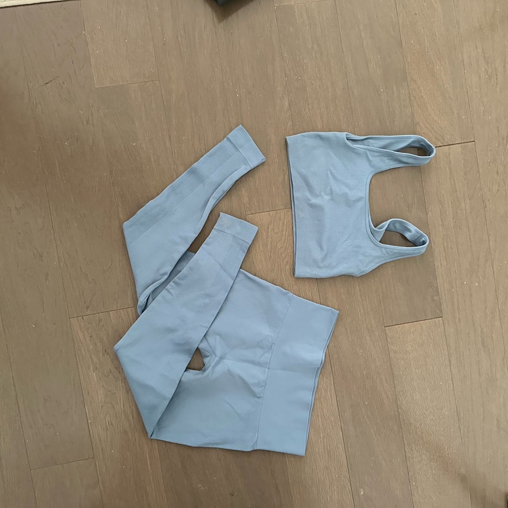 SET Active Blue Jean sculpt flex leggings and box cut bra